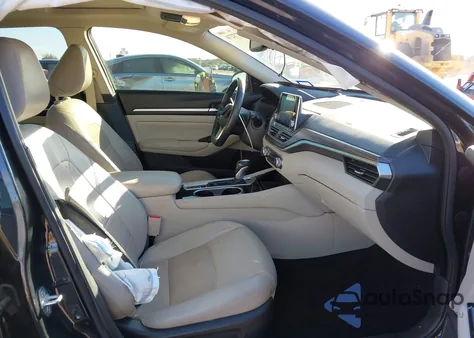 2020 Nissan Altima Platinum Fwd z USA, uszkodzony, nr VIN 1N4BL4FV0LN300645